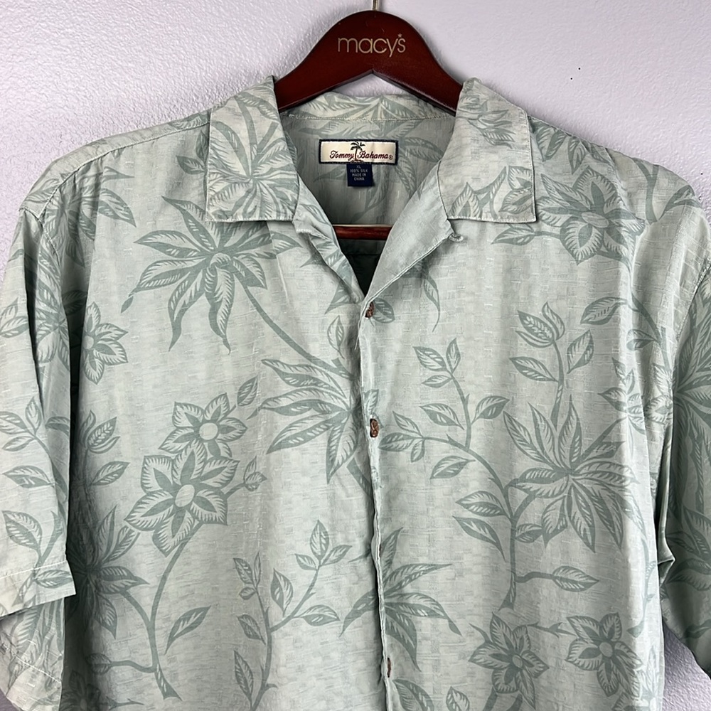 Tommy Bahama Silk flower shirt (Sage) size XL